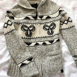 Grey and cream sheep wool tna cardigan